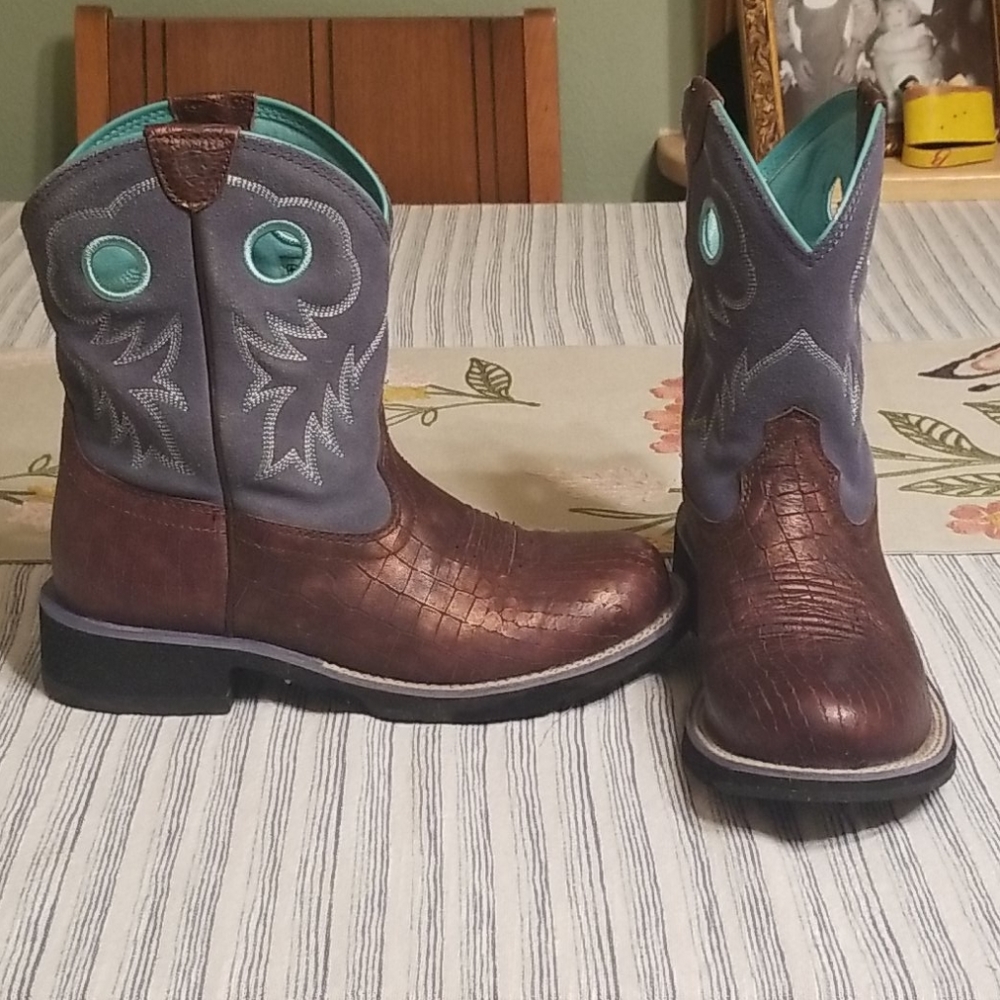 Ariat Fatbaby Pearly Shiela Croc Cowboy Boots
